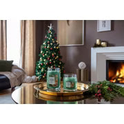 TREE TRIMMING- Yankee Candle- Giara Media - signature - NATALE