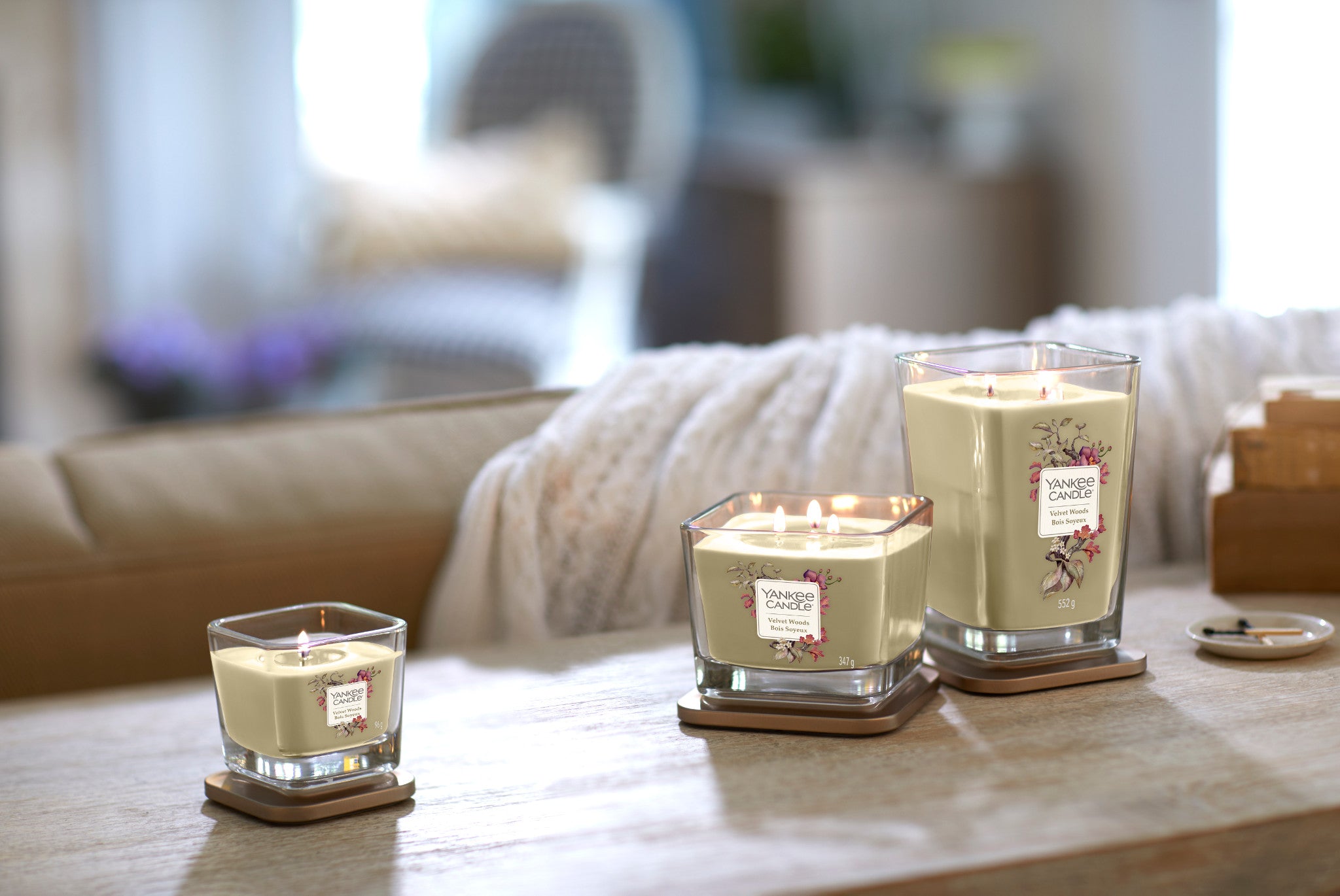 VELVET WOODS -Yankee Candle- Candela Piccola